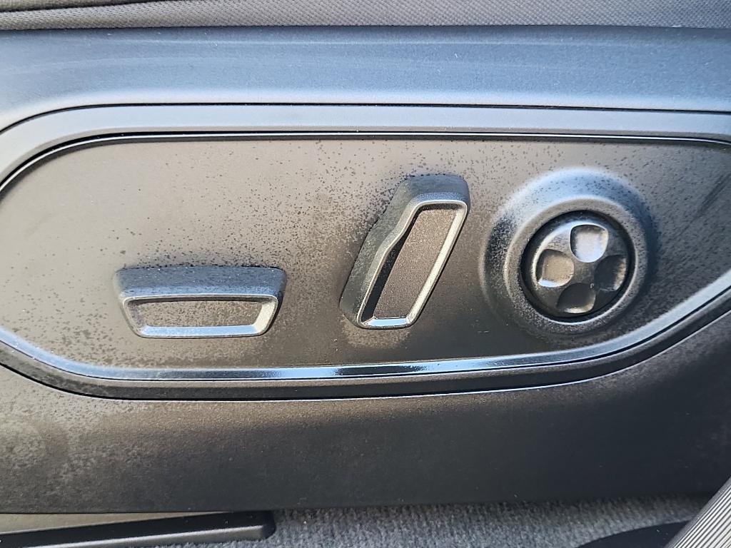 new 2025 Jeep Grand Cherokee car, priced at $43,366