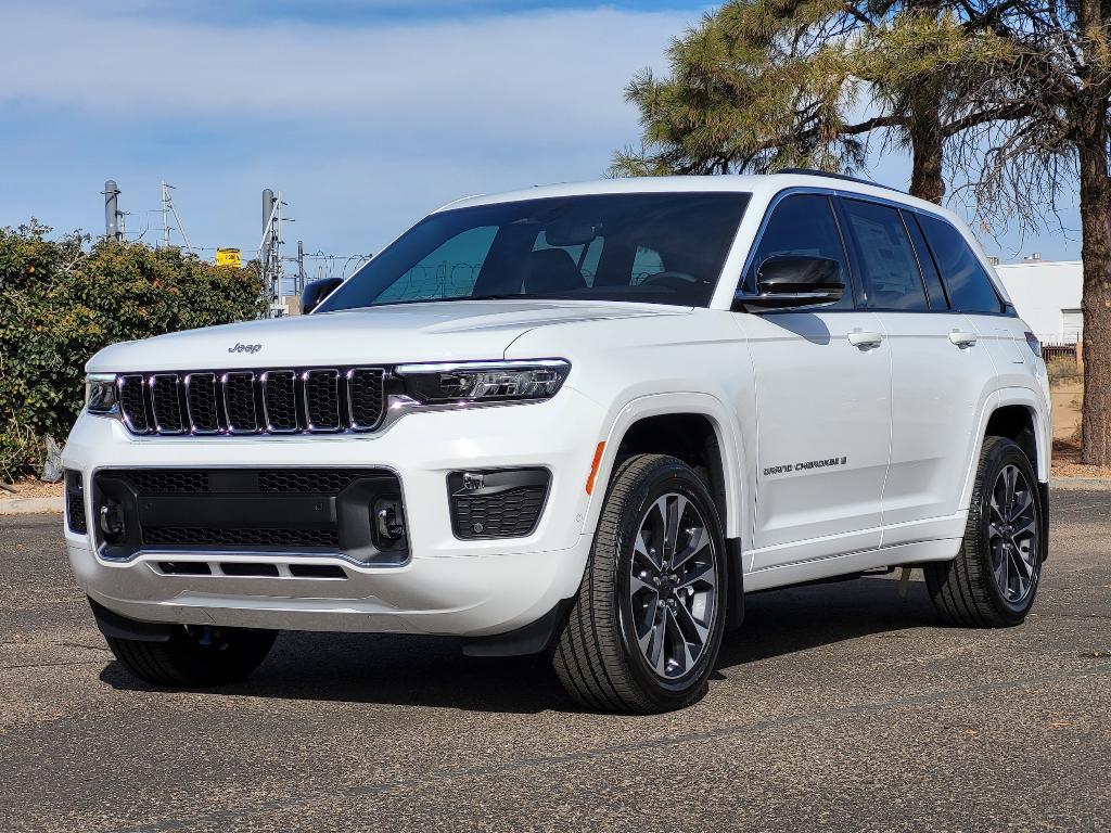 new 2025 Jeep Grand Cherokee car, priced at $55,956