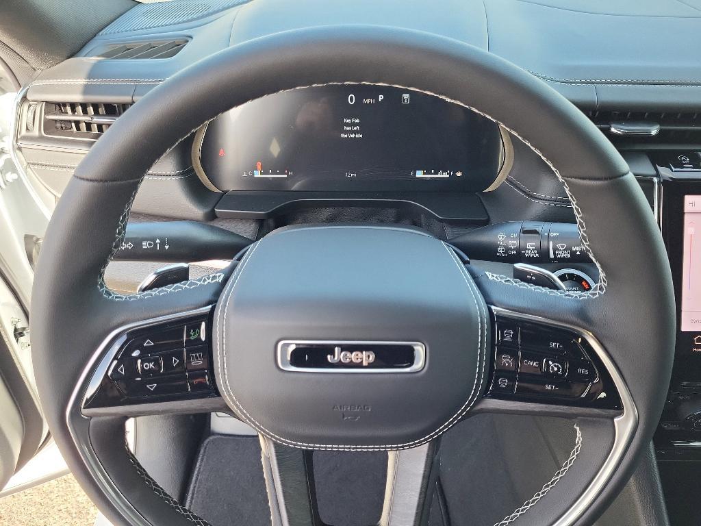 new 2025 Jeep Grand Cherokee car, priced at $55,956