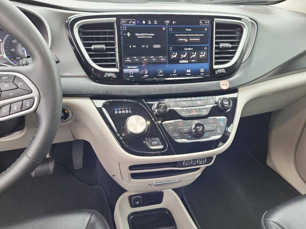 used 2024 Chrysler Pacifica car, priced at $29,987