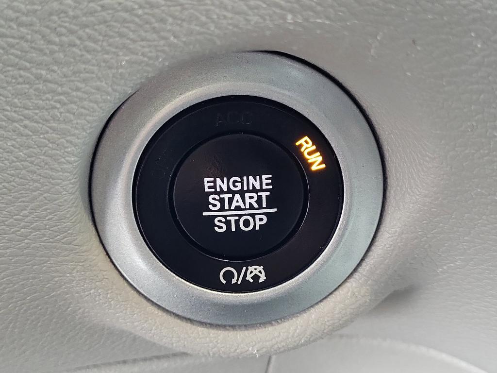 used 2024 Chrysler Pacifica car, priced at $29,987