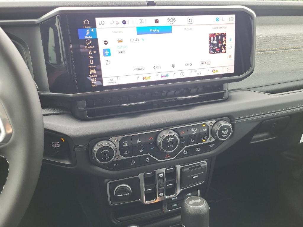 new 2025 Jeep Wrangler car, priced at $52,706