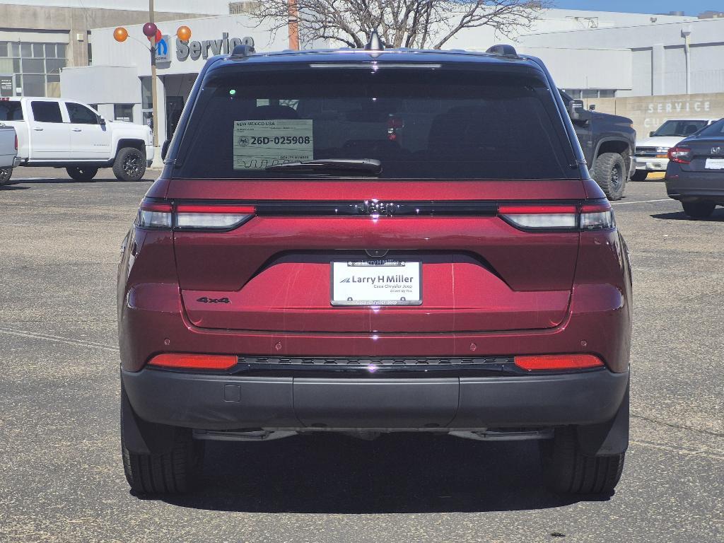new 2025 Jeep Grand Cherokee car, priced at $52,576