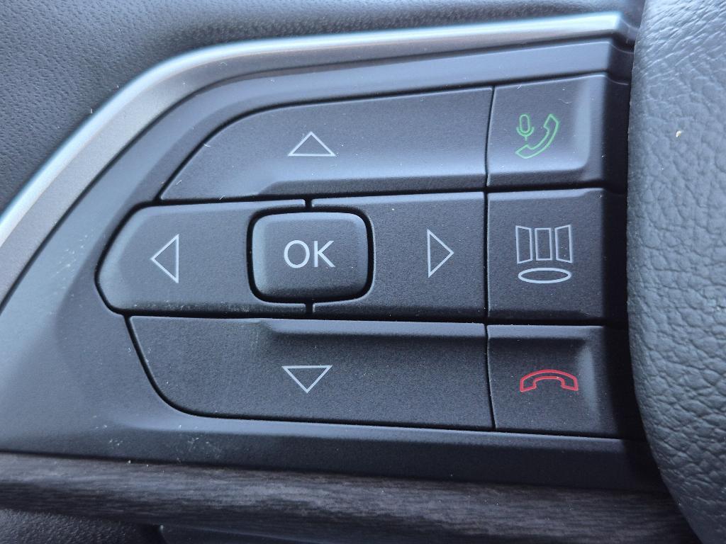 new 2025 Jeep Grand Cherokee car, priced at $52,576