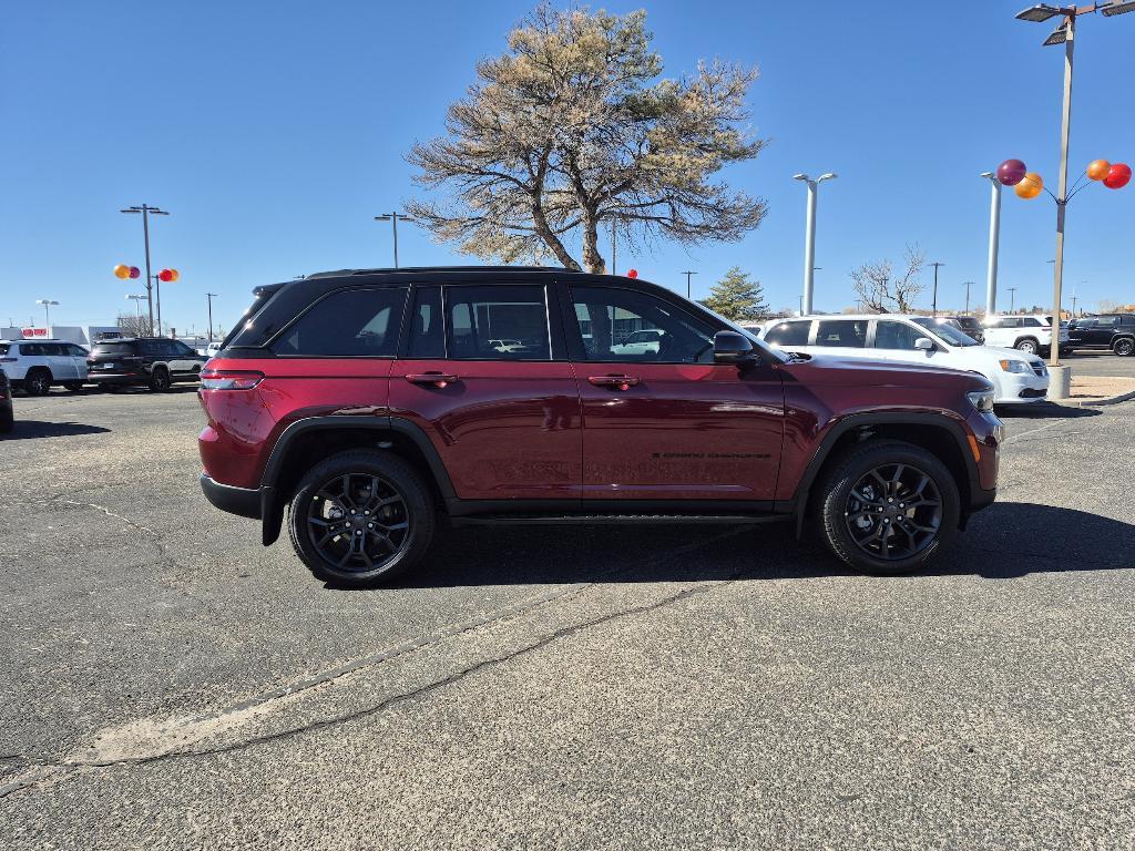 new 2025 Jeep Grand Cherokee car, priced at $52,576