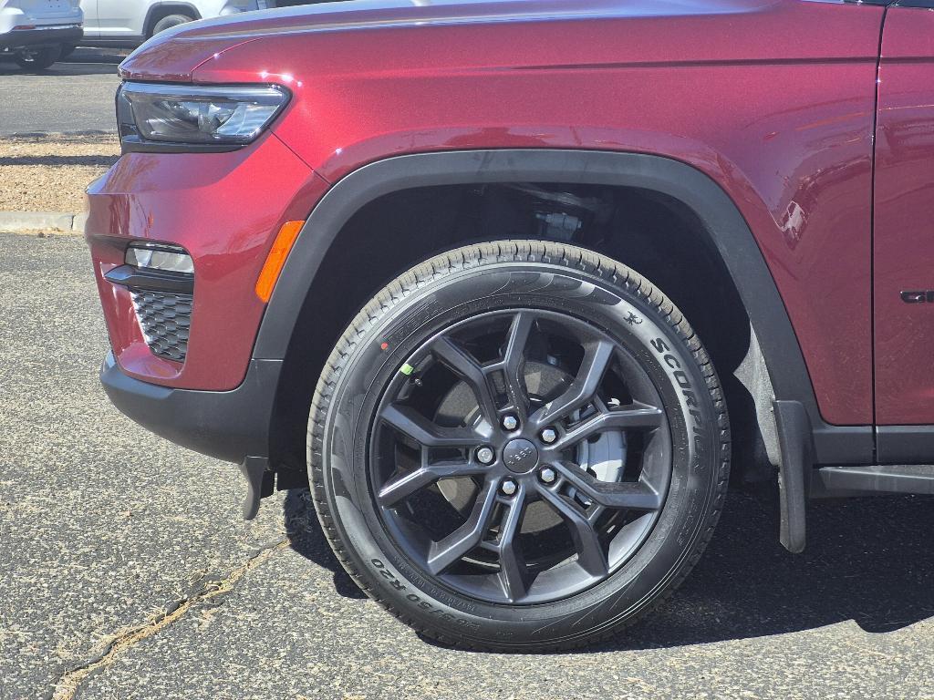 new 2025 Jeep Grand Cherokee car, priced at $52,576