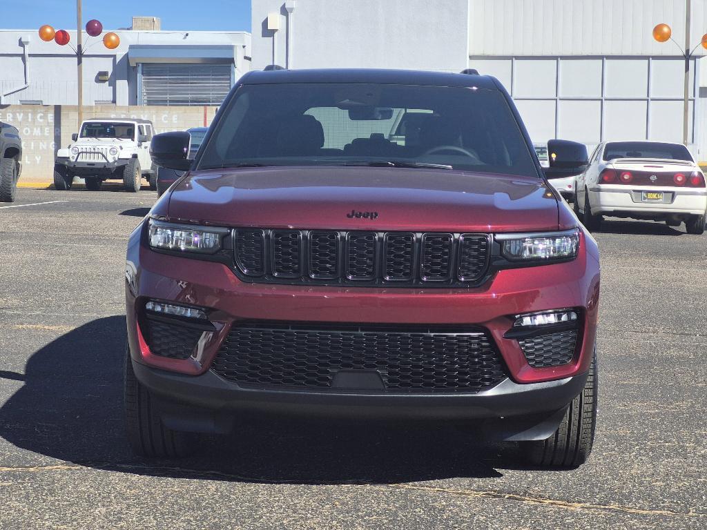 new 2025 Jeep Grand Cherokee car, priced at $52,576