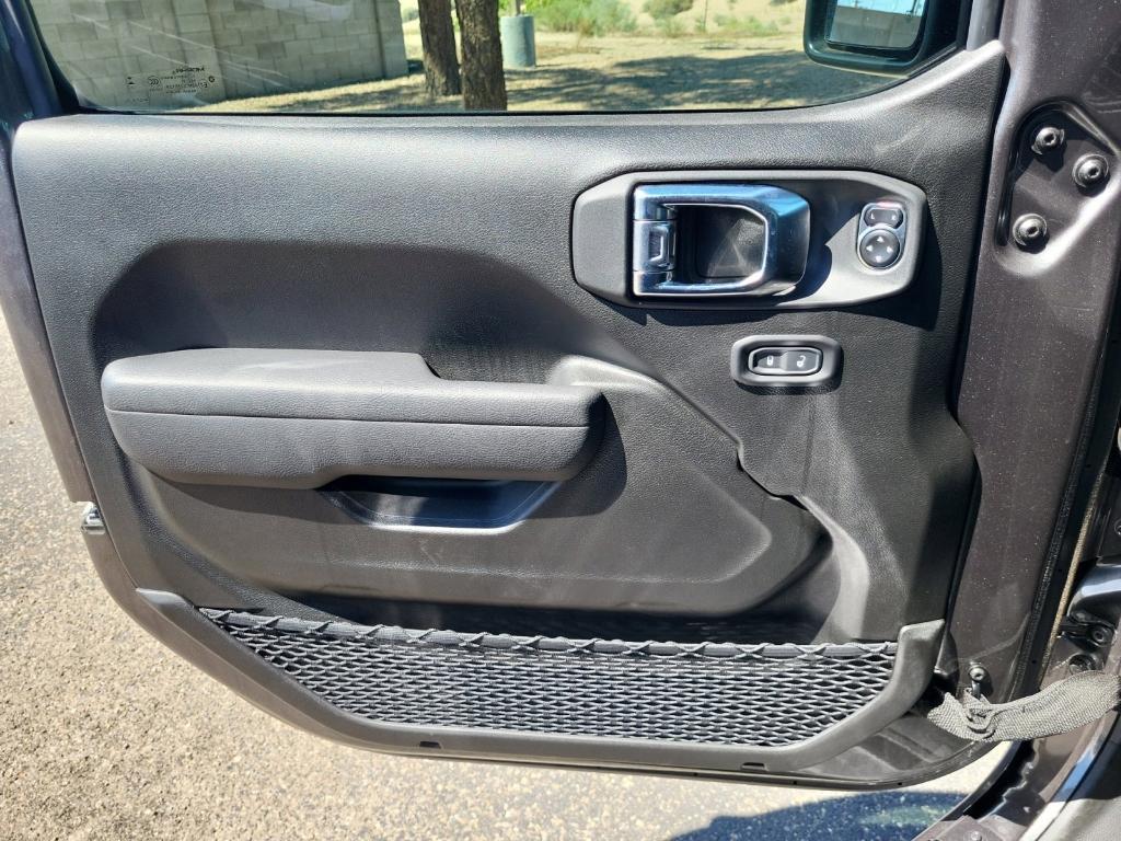 new 2025 Jeep Gladiator car, priced at $48,601