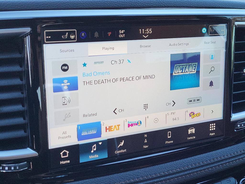 new 2026 Chrysler Pacifica car, priced at $58,696