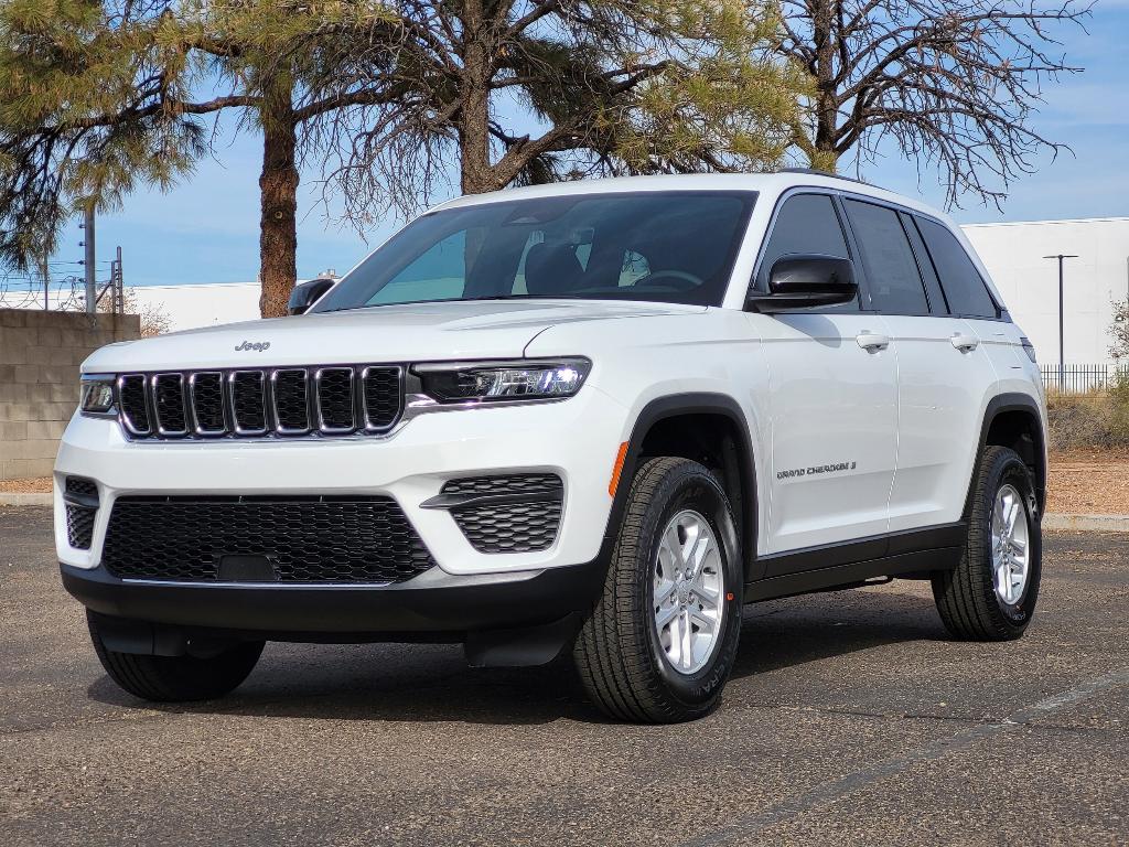 new 2025 Jeep Grand Cherokee car, priced at $35,671