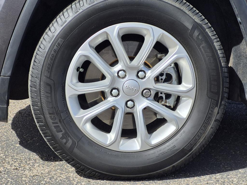 used 2021 Jeep Grand Cherokee car, priced at $18,696