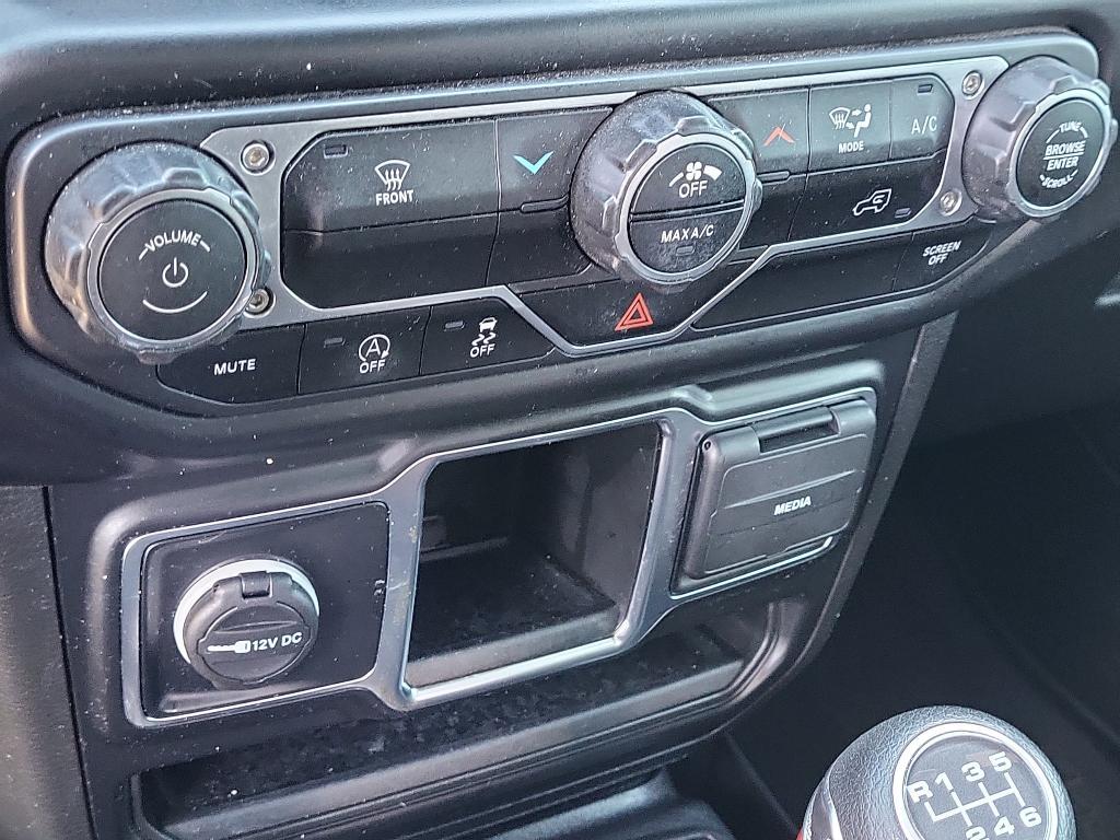 used 2022 Jeep Wrangler Unlimited car, priced at $24,957