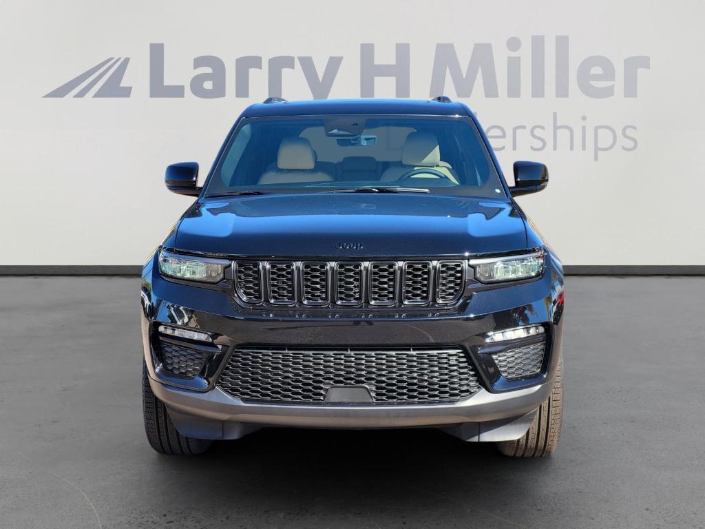 new 2025 Jeep Grand Cherokee car, priced at $50,976