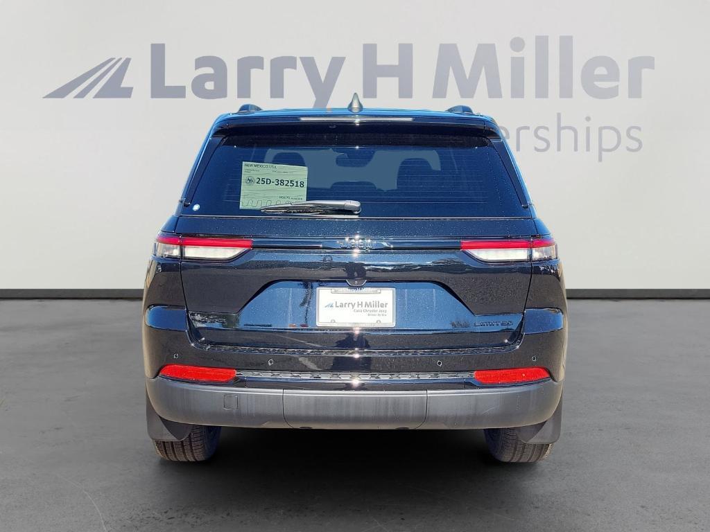 new 2025 Jeep Grand Cherokee car, priced at $50,976