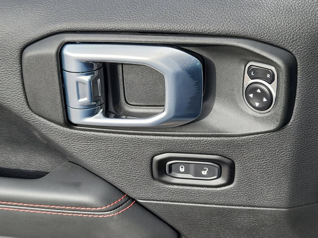 new 2026 Jeep Gladiator car, priced at $67,196