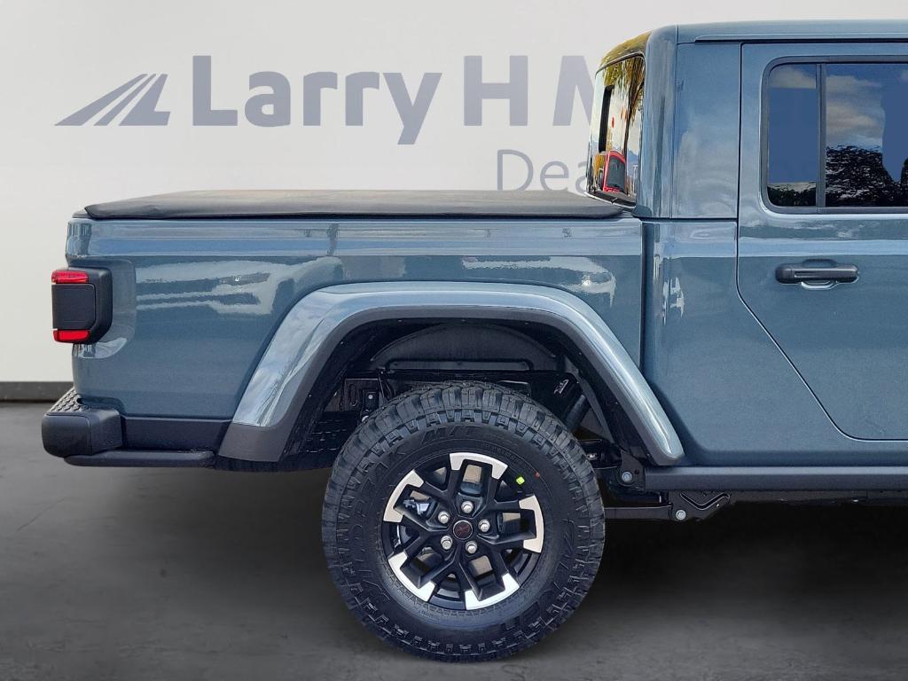 new 2026 Jeep Gladiator car, priced at $67,196