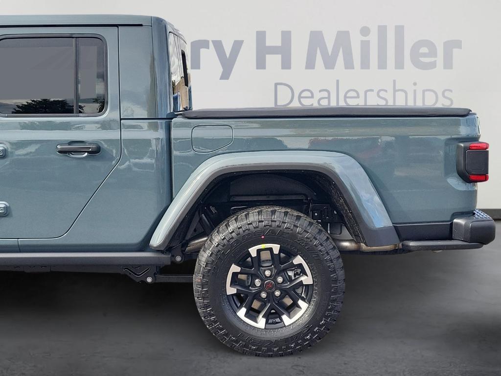 new 2026 Jeep Gladiator car, priced at $67,196