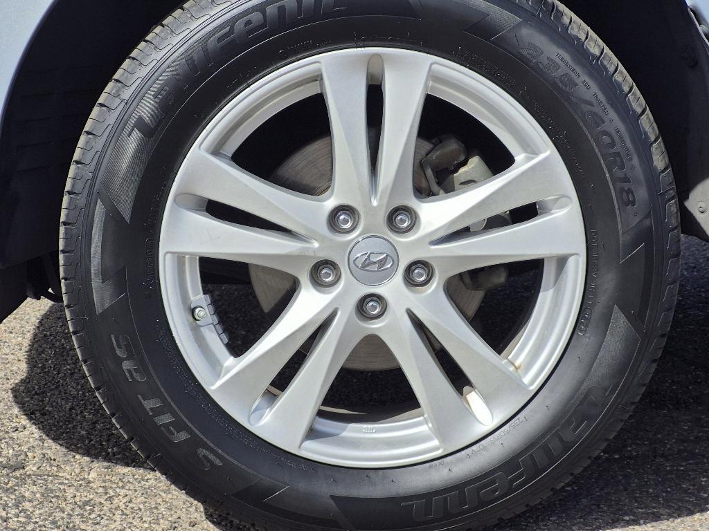 used 2010 Hyundai Santa Fe car, priced at $9,995