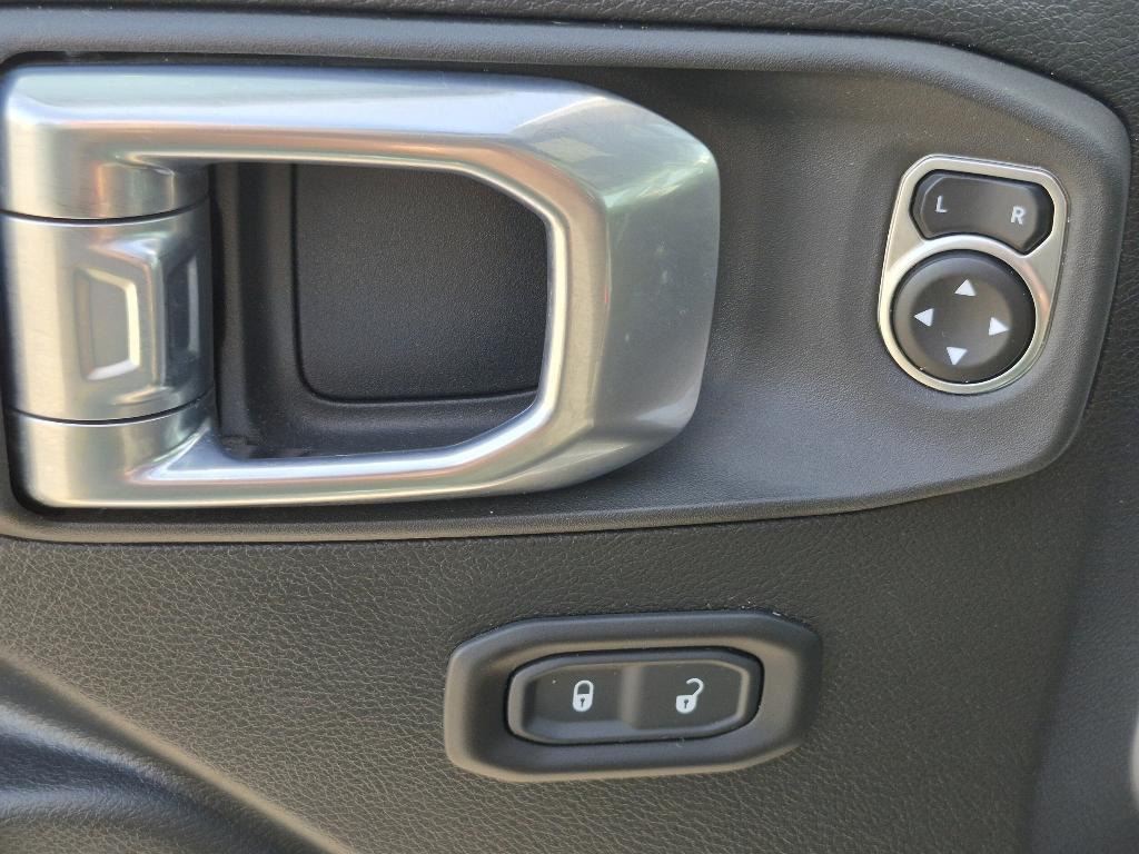 used 2021 Jeep Gladiator car, priced at $32,497