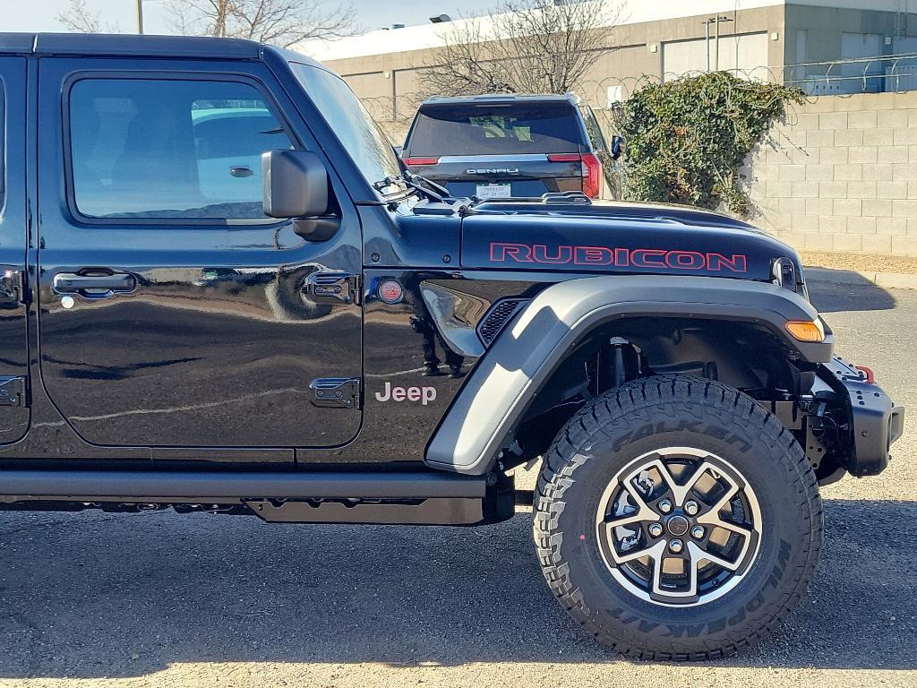 new 2026 Jeep Gladiator car, priced at $59,001