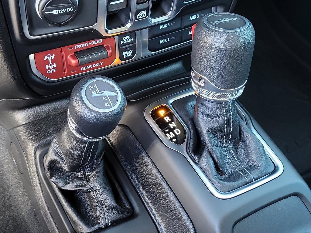 new 2026 Jeep Gladiator car, priced at $59,001