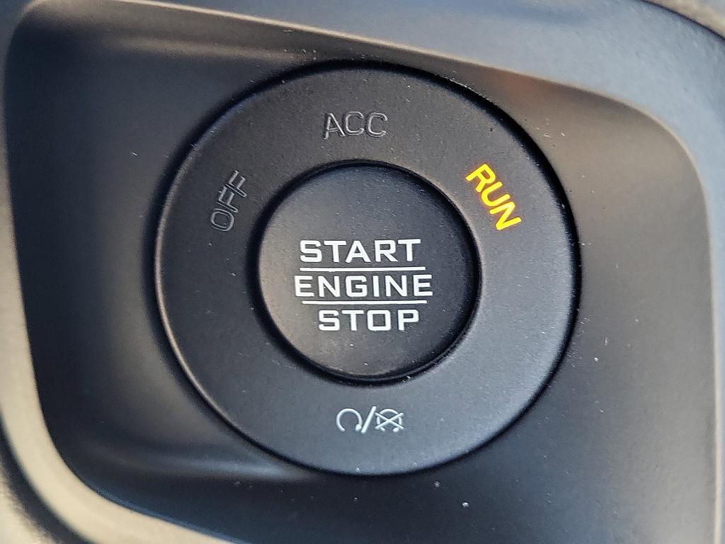 new 2026 Jeep Gladiator car, priced at $59,001