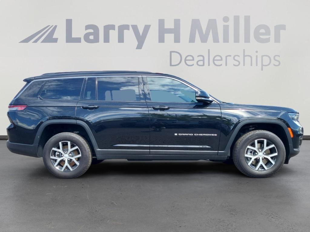 new 2025 Jeep Grand Cherokee L car, priced at $39,591
