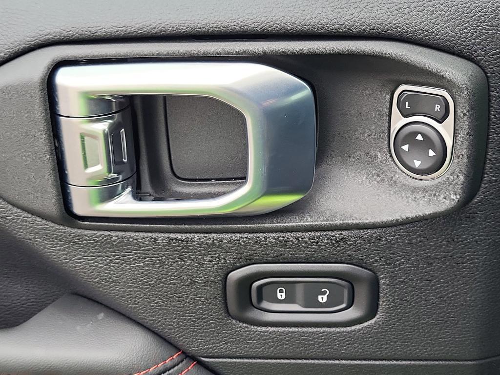 new 2026 Jeep Gladiator car, priced at $62,738