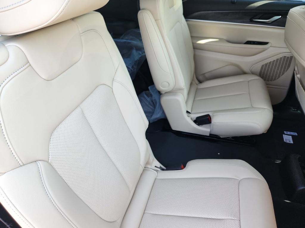 new 2025 Jeep Grand Cherokee L car, priced at $48,751