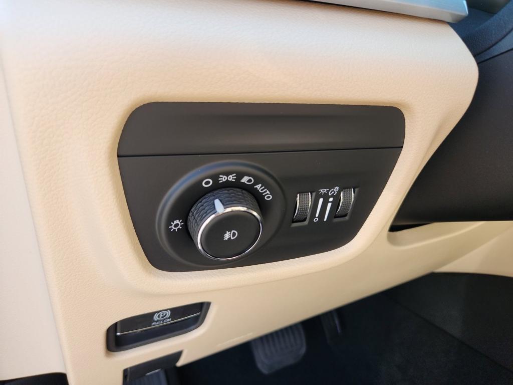 new 2025 Jeep Grand Cherokee L car, priced at $48,751