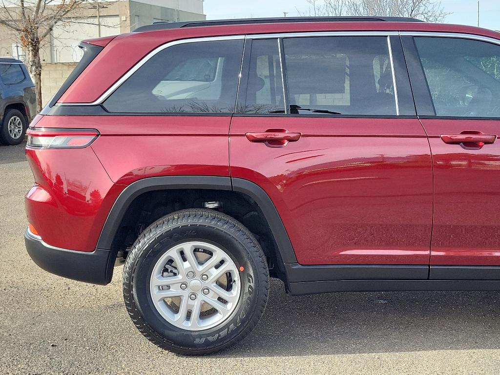 new 2025 Jeep Grand Cherokee car, priced at $37,266