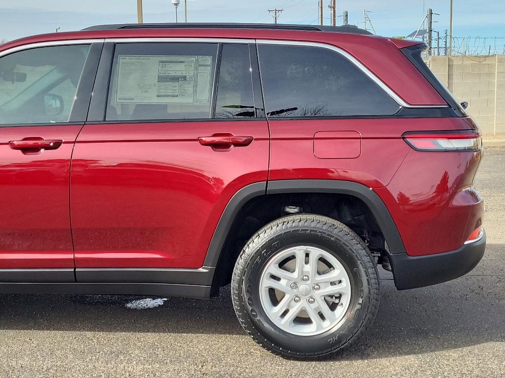 new 2025 Jeep Grand Cherokee car, priced at $37,266