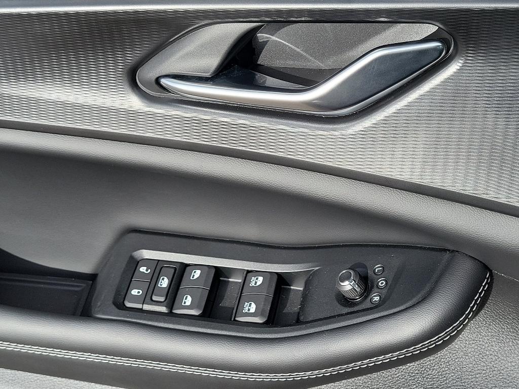 new 2025 Jeep Grand Cherokee car, priced at $37,266