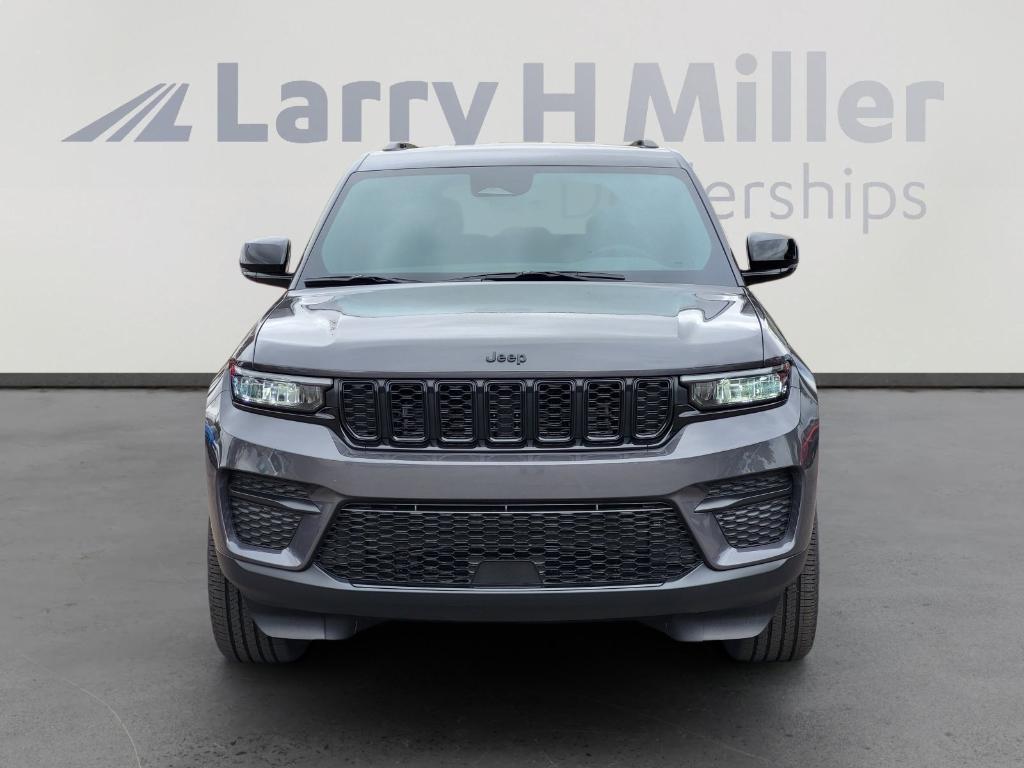 new 2025 Jeep Grand Cherokee car, priced at $44,341