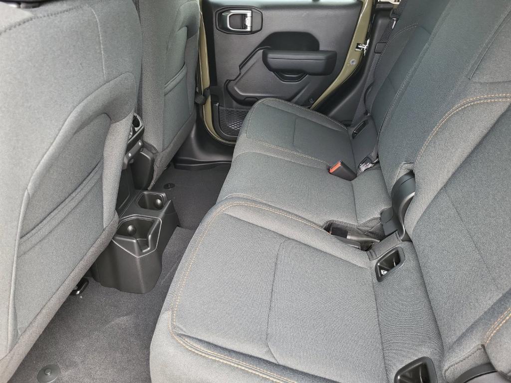 new 2025 Jeep Gladiator car, priced at $43,741