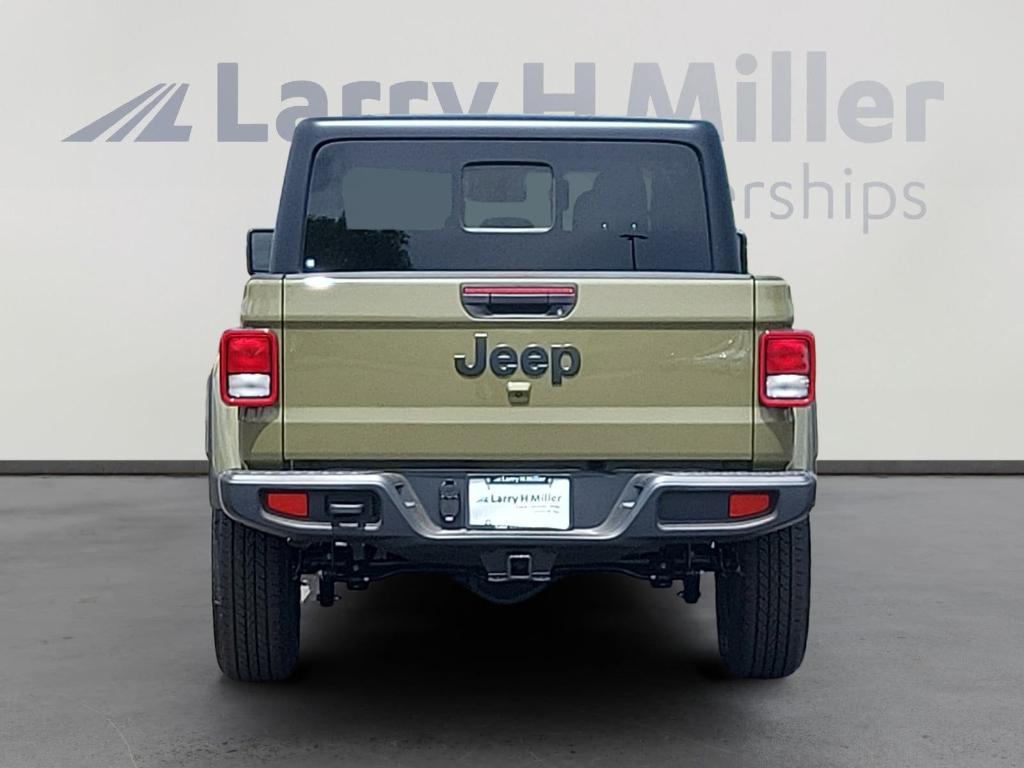new 2025 Jeep Gladiator car, priced at $43,741