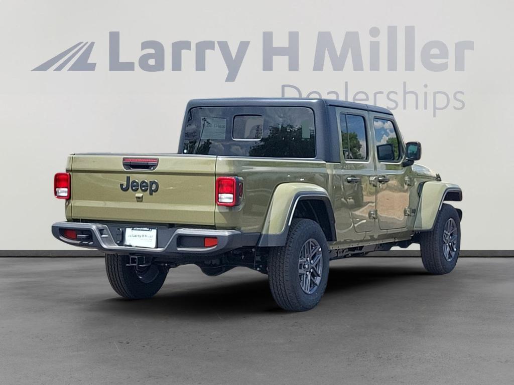 new 2025 Jeep Gladiator car, priced at $43,741