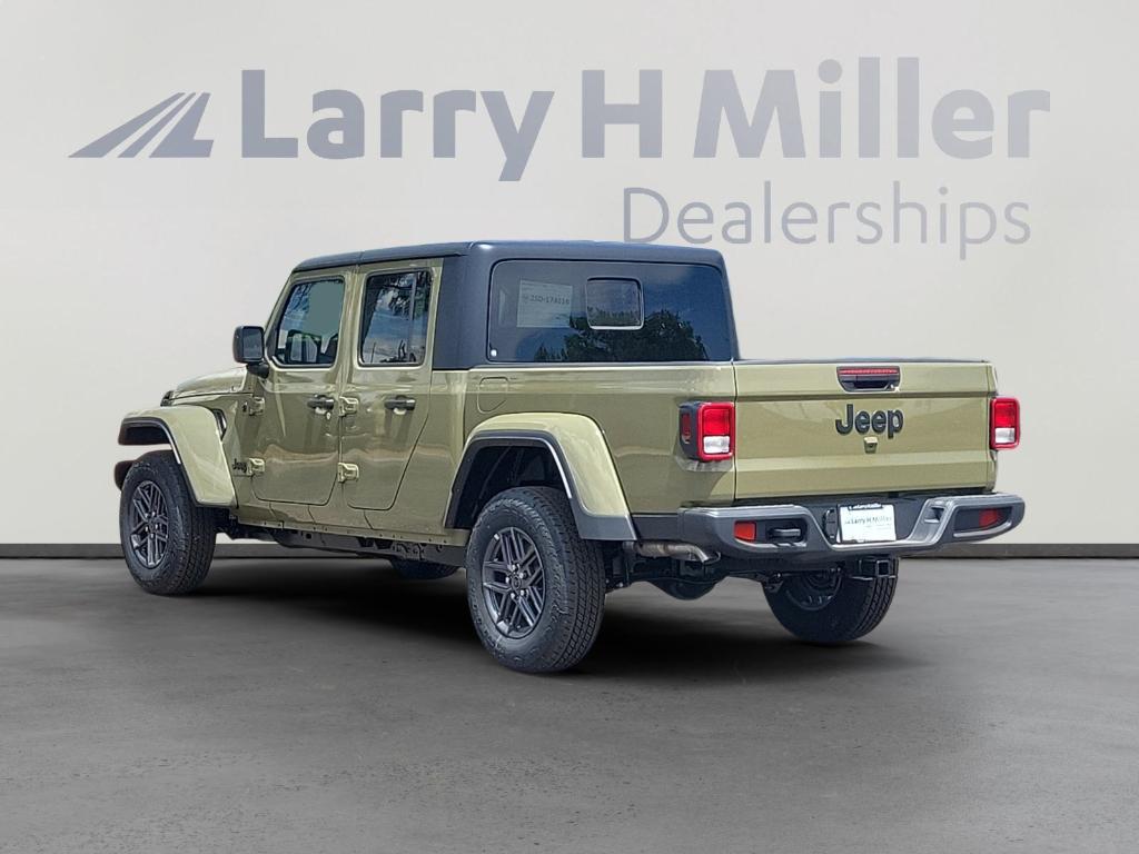 new 2025 Jeep Gladiator car, priced at $43,741