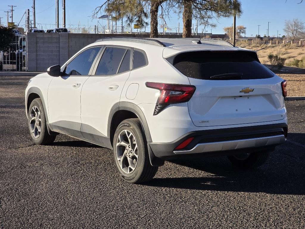 used 2025 Chevrolet Trax car, priced at $20,567