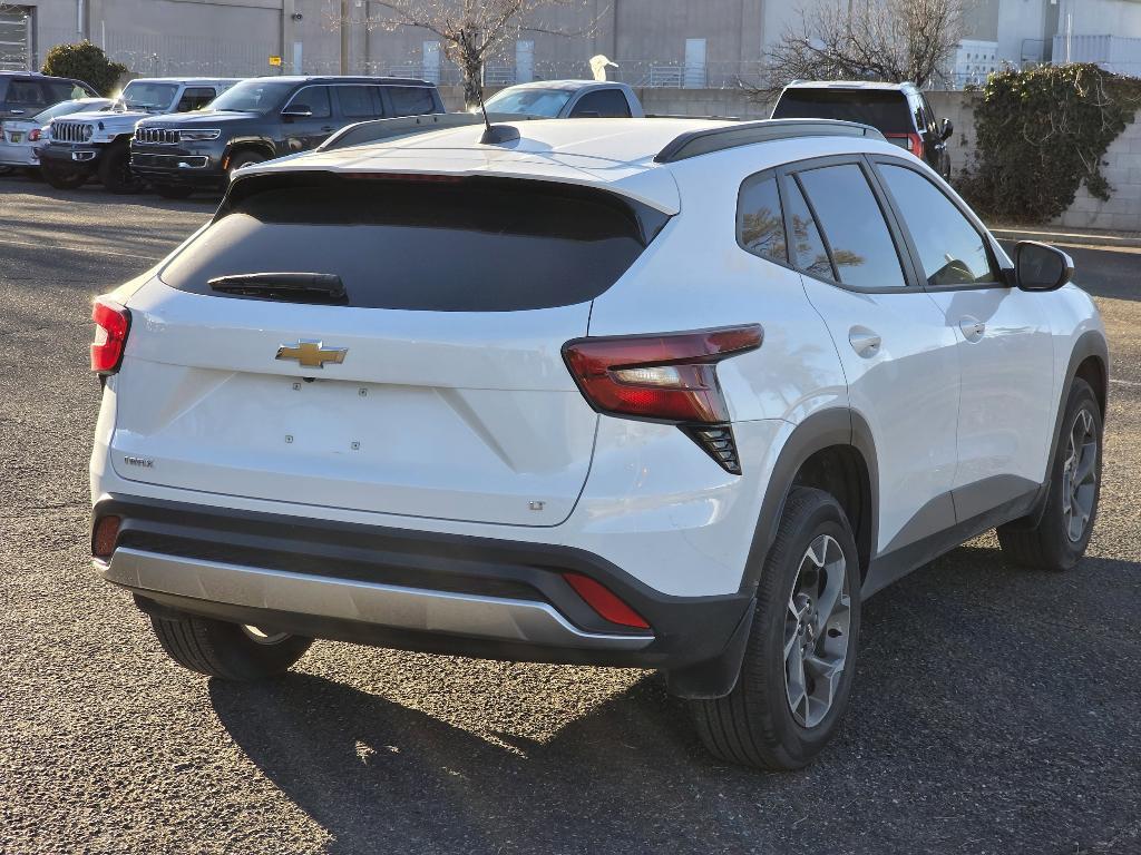 used 2025 Chevrolet Trax car, priced at $20,567