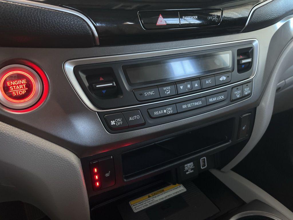 used 2022 Honda Pilot car, priced at $33,499