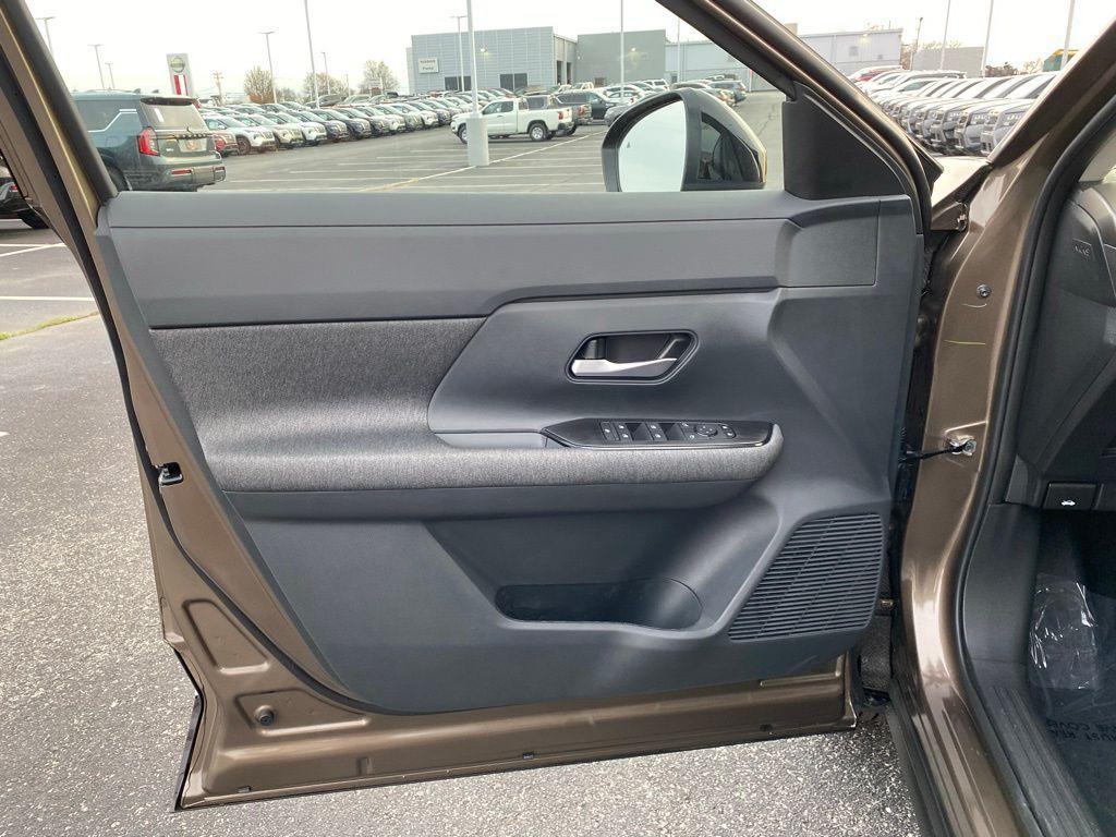 new 2026 Nissan Kicks car, priced at $23,350