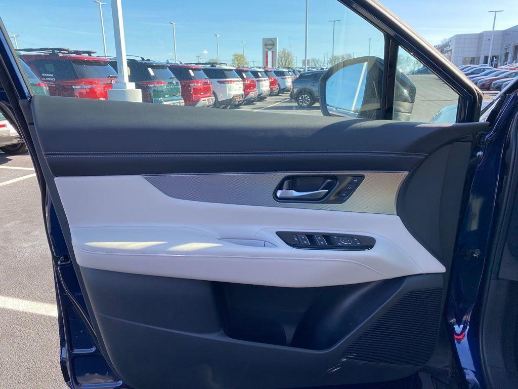 new 2025 Nissan Murano car, priced at $37,210