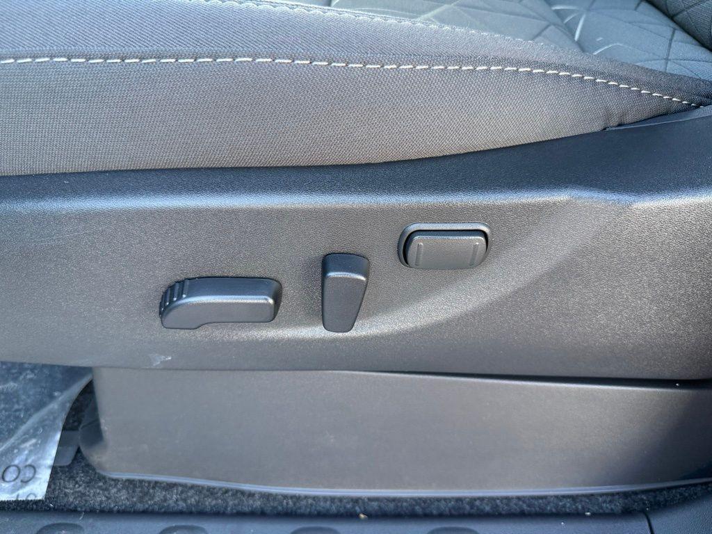 new 2026 Nissan Frontier car, priced at $35,681