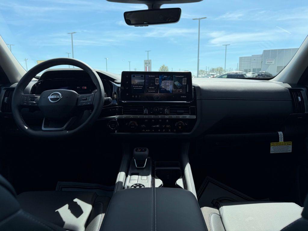 new 2026 Nissan Pathfinder car, priced at $40,405