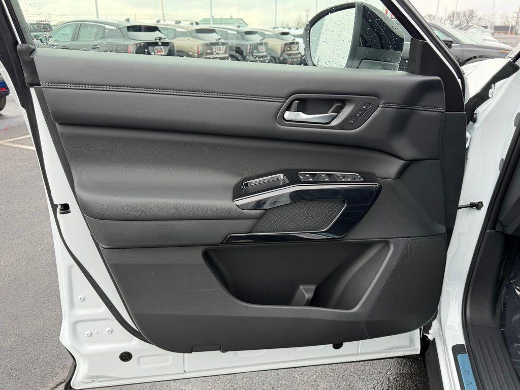 new 2026 Nissan Pathfinder car, priced at $47,874