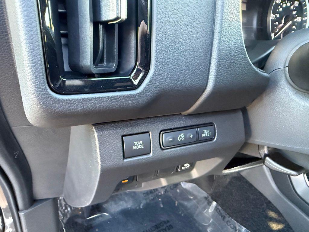 new 2026 Nissan Frontier car, priced at $35,681