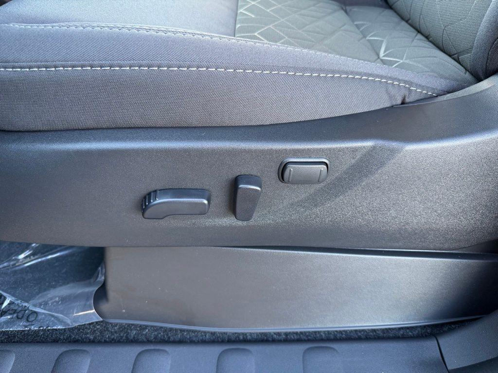 new 2026 Nissan Frontier car, priced at $35,681