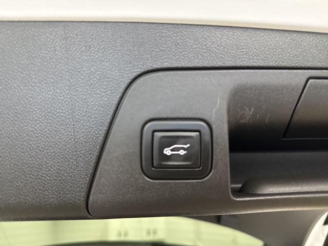 used 2023 Buick Envision car, priced at $21,995