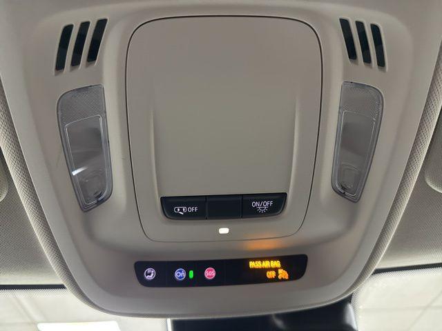 used 2023 Buick Envision car, priced at $21,995